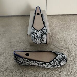 Rothy’s flats-New in Box Python print size 9.5